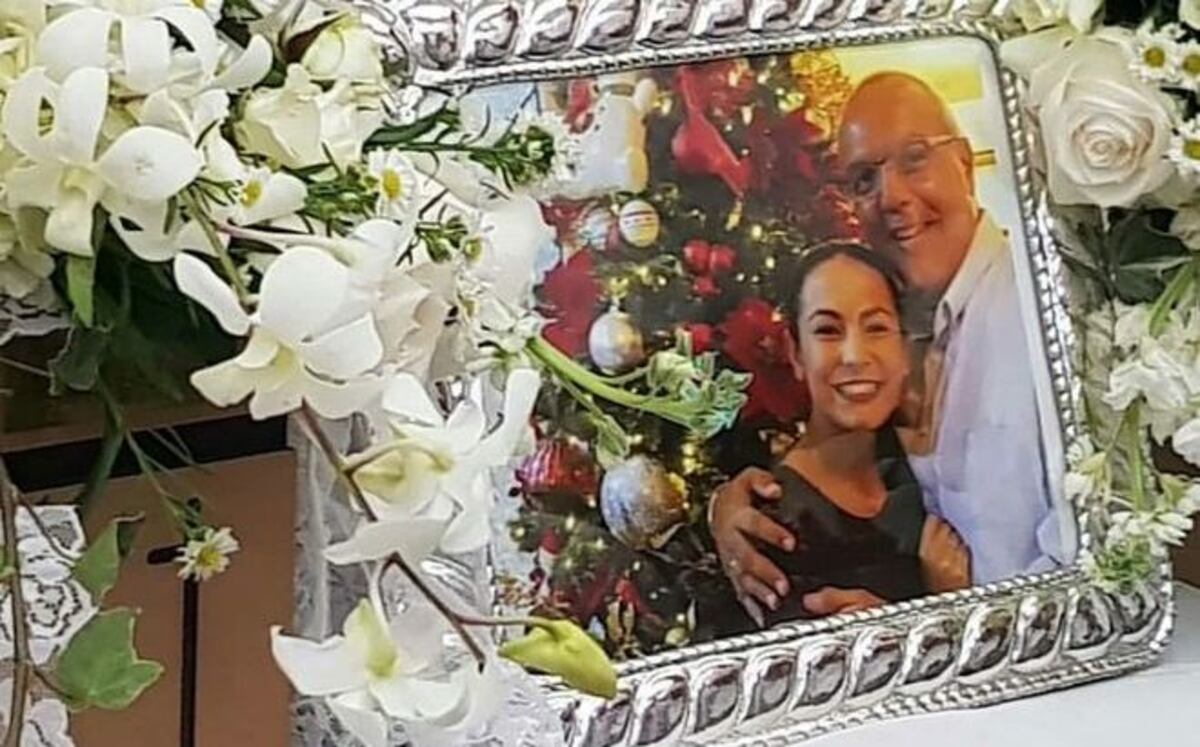 'Abracen a los suyos', dijo Ulloa en funeral tras accidente en Costa del Este