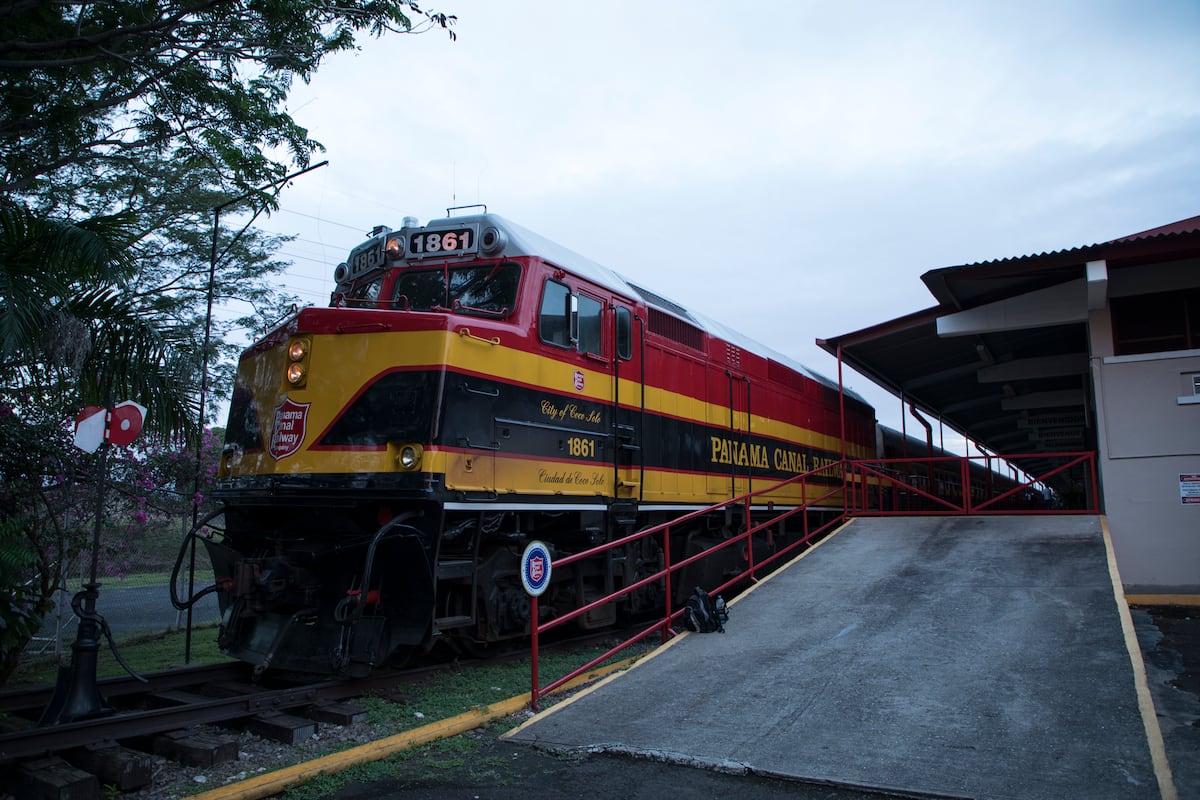 Avanza en Proyecto del tren Panamá-David con un convenio internacional