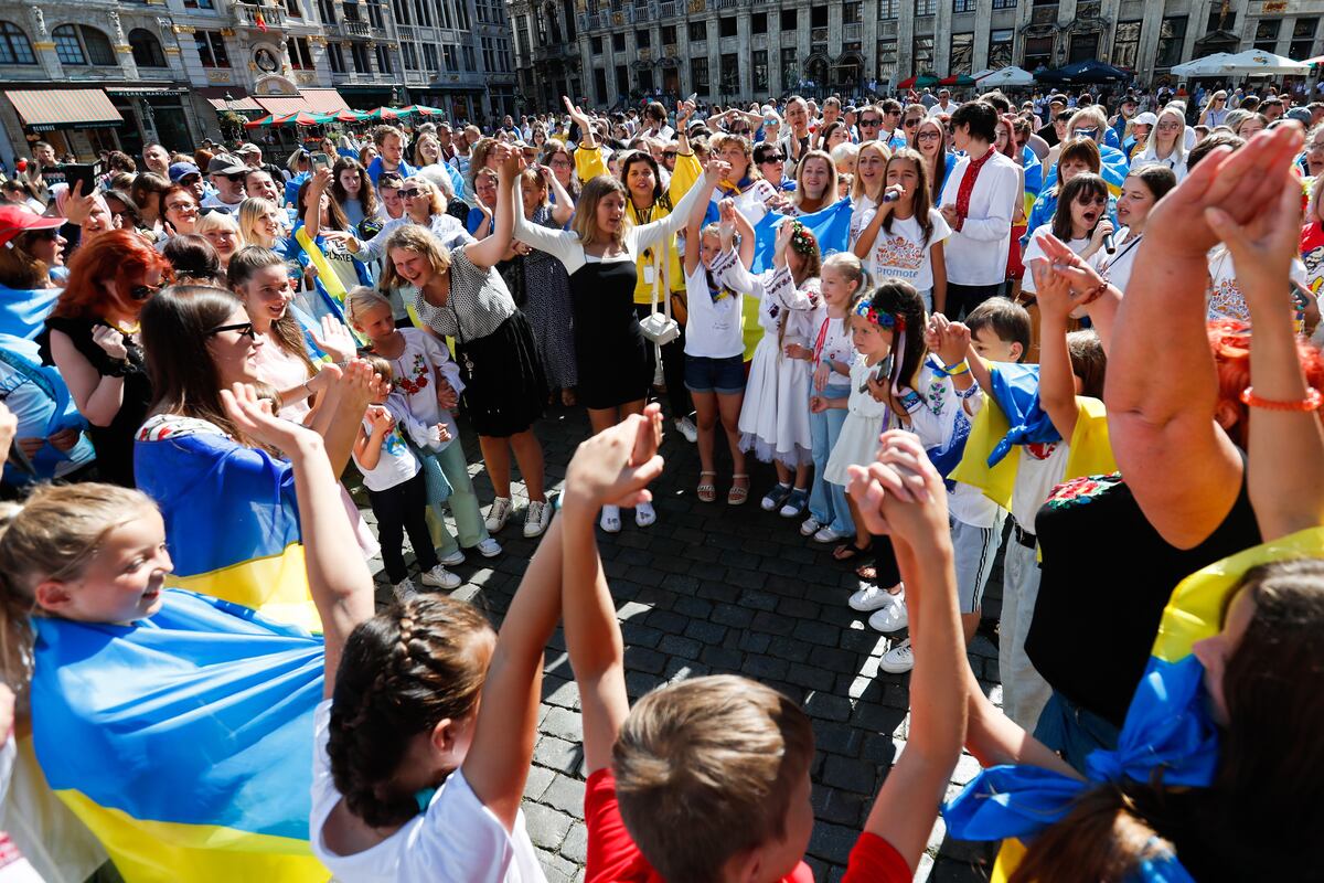 Ucrania celebra el día de su independencia cuando se cumplen seis meses de la invasión rusa