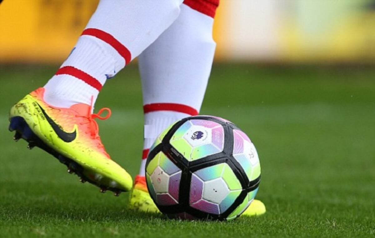 Modelo acusa a futbolista de la Premier League de drogarla y violarla