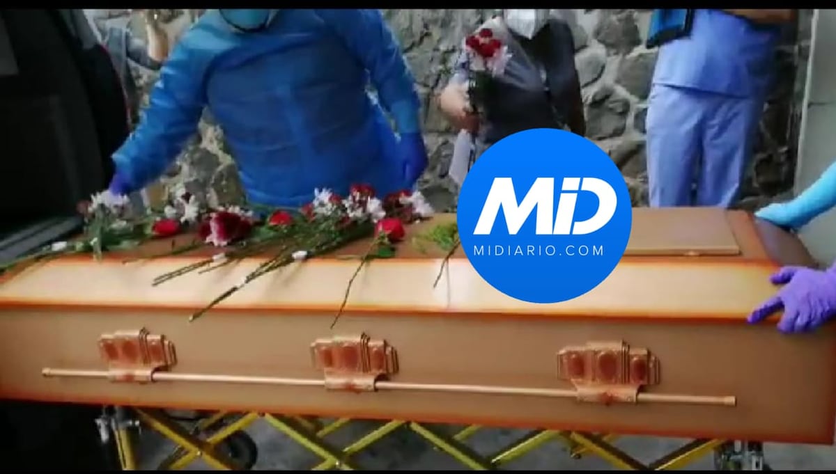 Emotivo. Así fue el último adiós a Kendal Royo. Técnicos y licenciados en ortopedia lo despidieron con calle de honor. Video