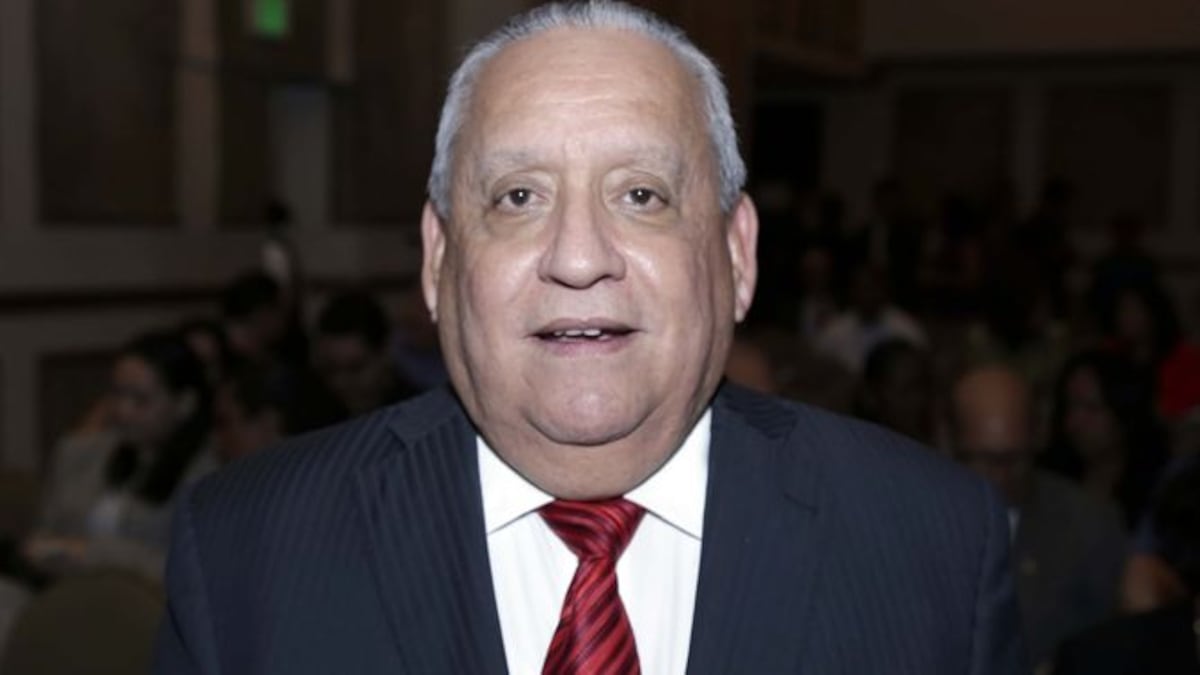 Más tiempo para investigar al ex magistrado de la Corte Víctor Benavides