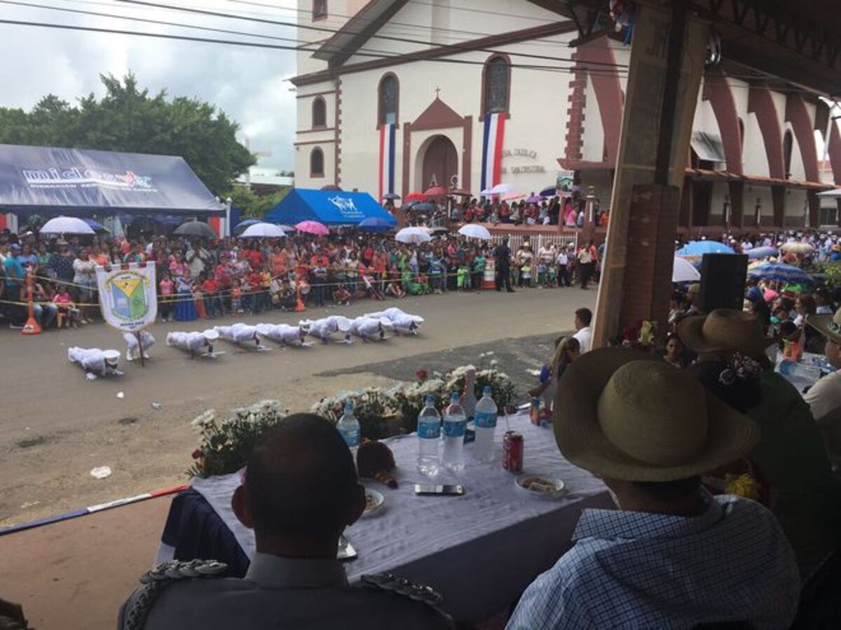 Chepo se viste de patria