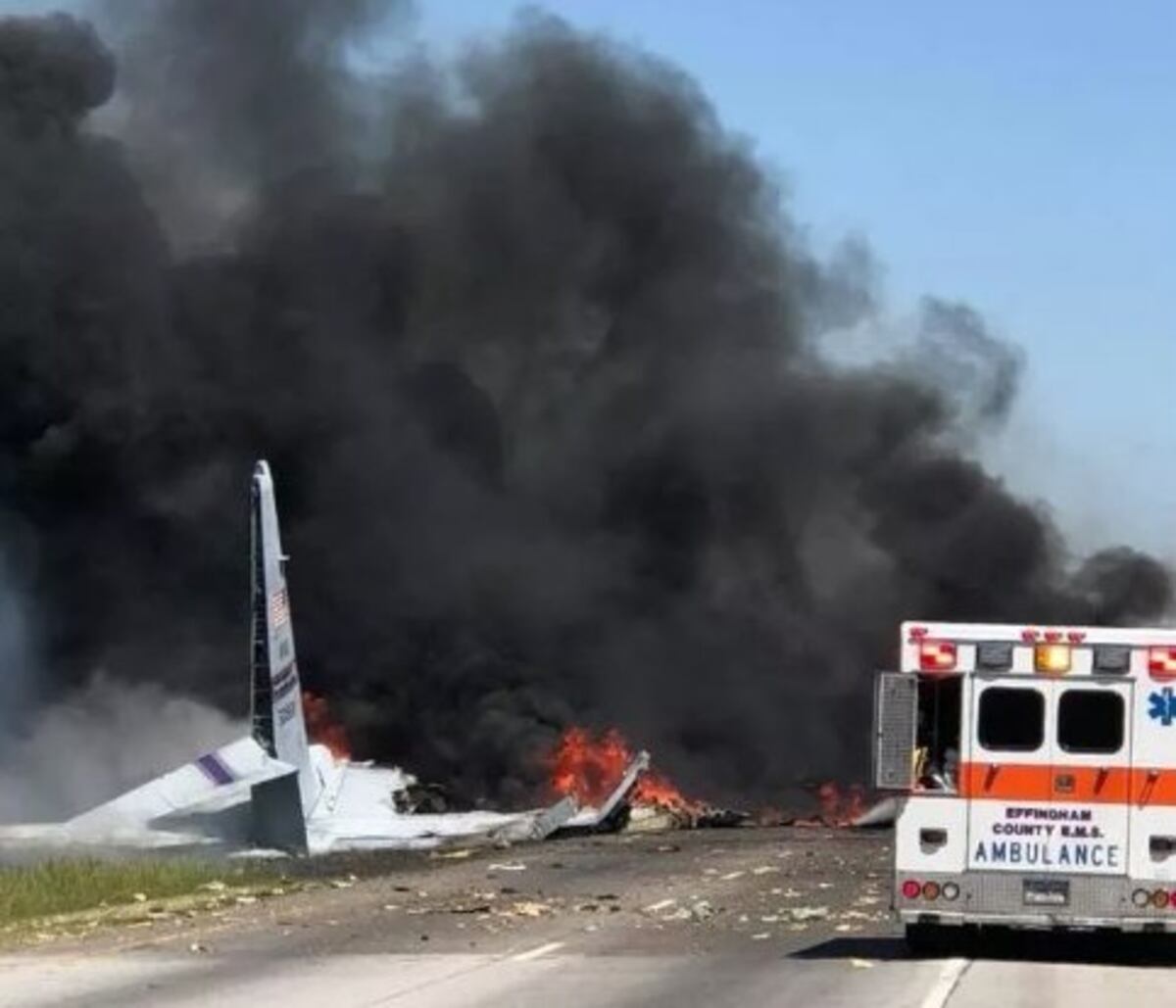 ¡CINCO VÍCTIMAS! Deja el accidente de un avión militar en Estados Unidos