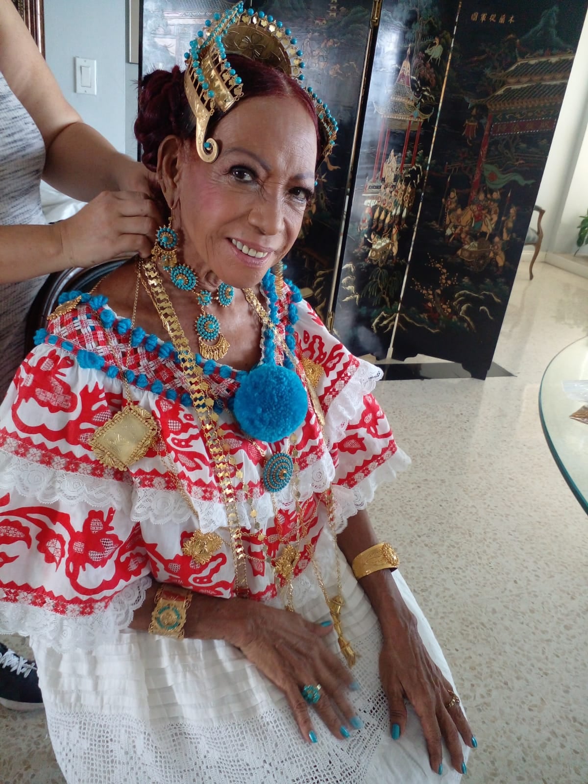 Cantante panameña hace realidad su sueño de toda una vida. Esperó mucho más de medio siglo