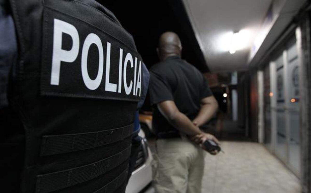 Se fugó otro de La Joya. Es extranjero. Lo andan buscando. Chequee