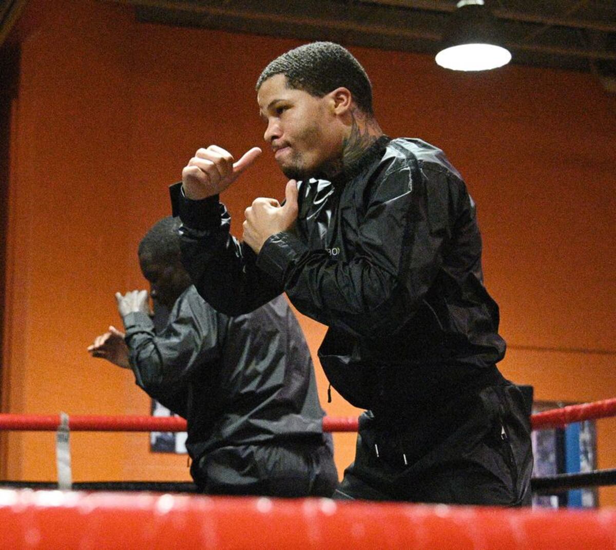 Rival del ‘Científico’ Núñez contento de pelear en su casa