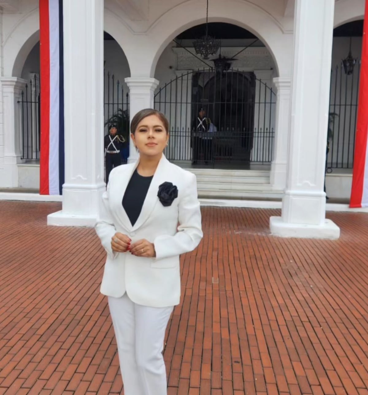 ¿Susan Elizabeth Castillo fuera de la Caja del Seguro Social?