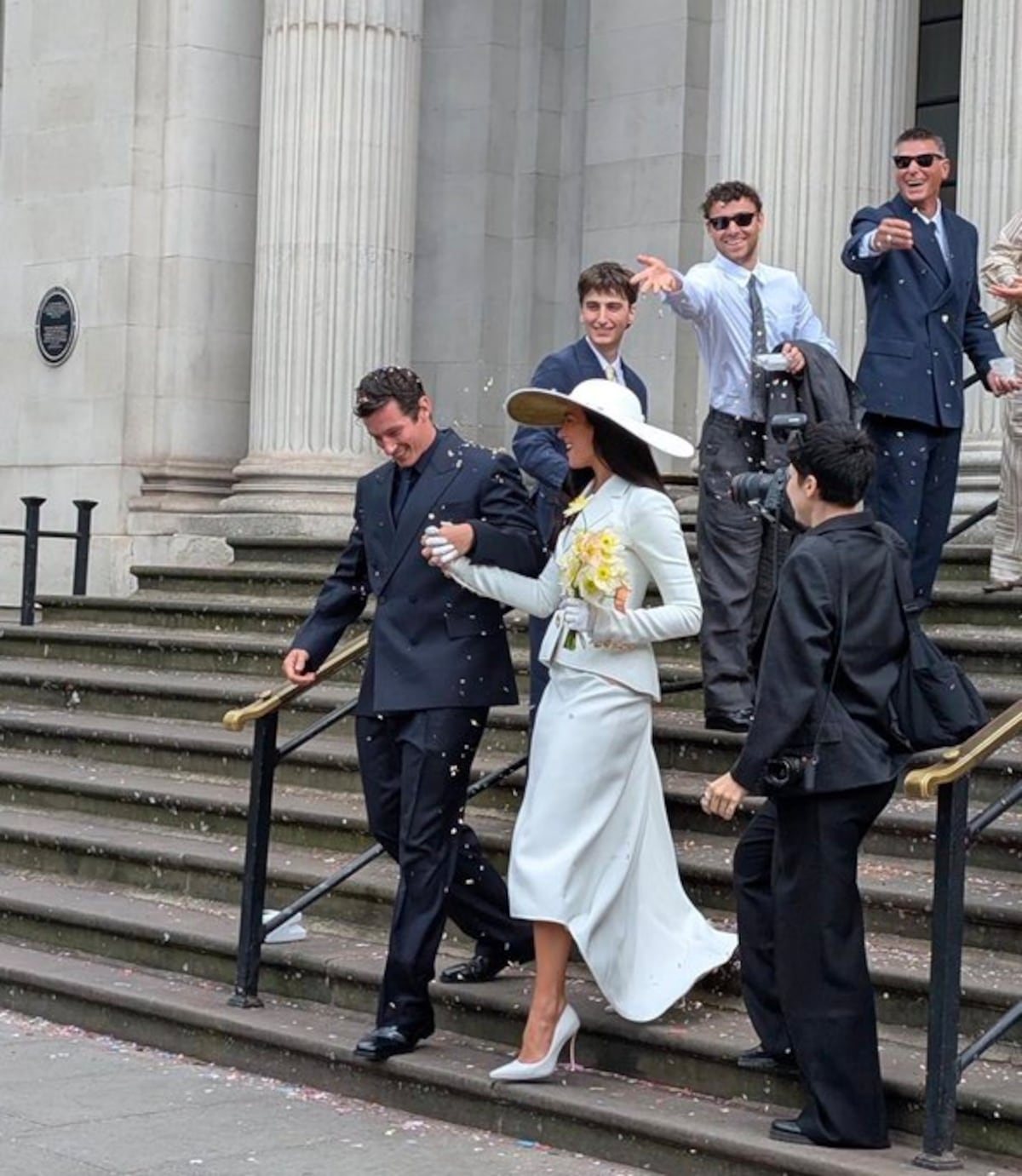 Dua Lipa y Callum Turner se casan en una íntima ceremonia en Londres