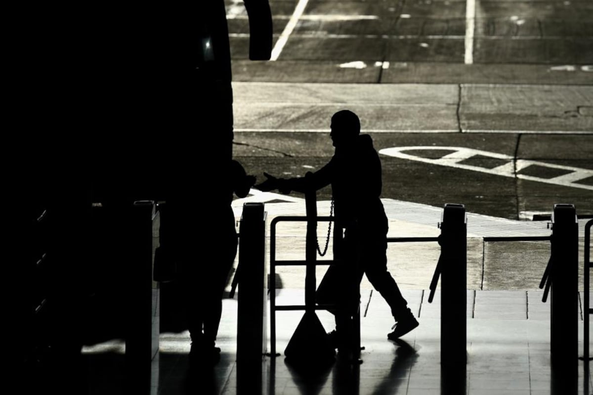 En Albrook aprehenden a nicaragüense por tráfico de migrantes