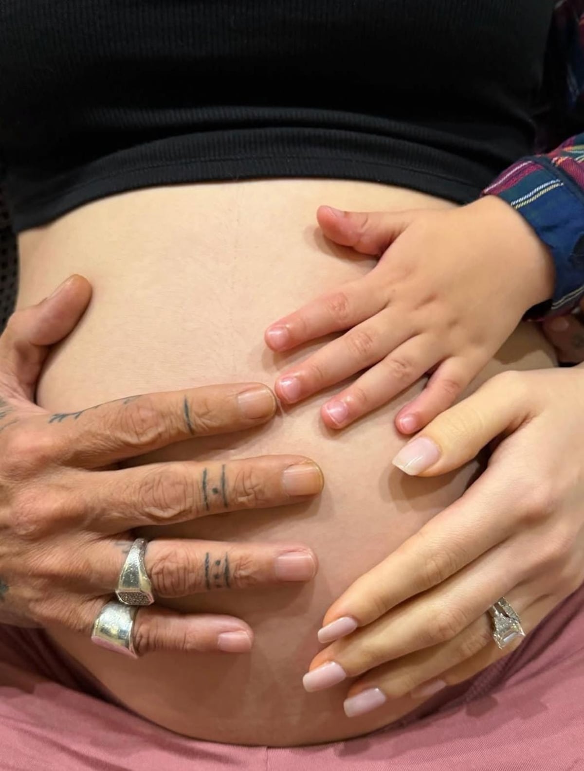 ¡Felicidad doble! Marc Anthony y Nadia Ferreira anuncian que serán papás otra vez