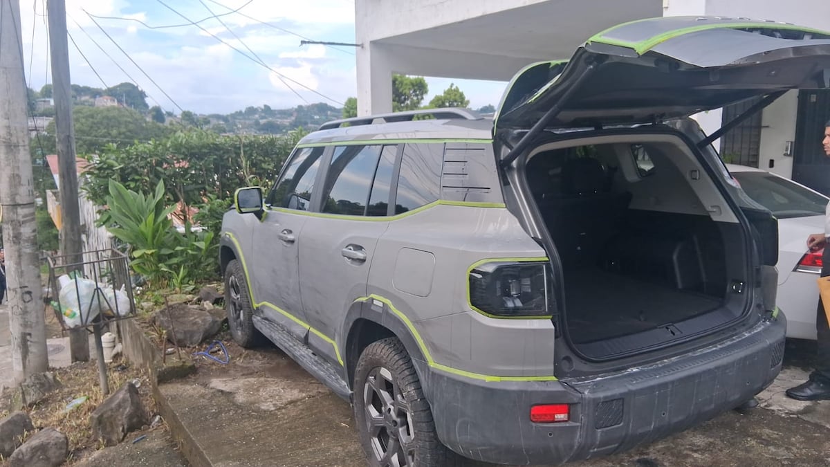 Caen 6 vivazos en Operación Trayecto: robaban autos, los ‘maquillaban’ y luego los vendían