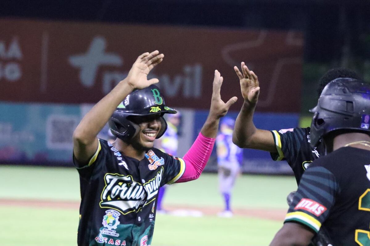 La Leña Roja y los Tortugueros se citan en la gran final del Béisbol Mayor