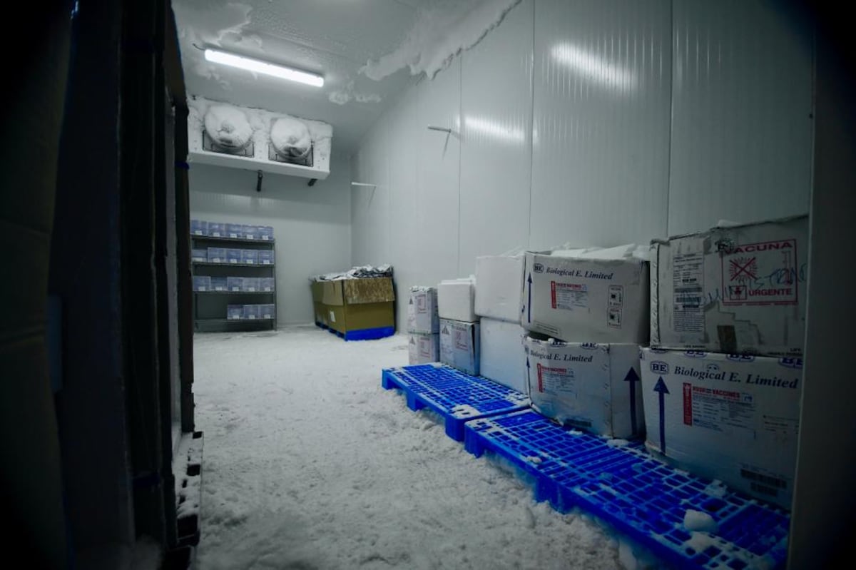 Con una inversión aproximada de 8.3 millones de dólares entregan moderno depósito para el almacenamiento de biológicos