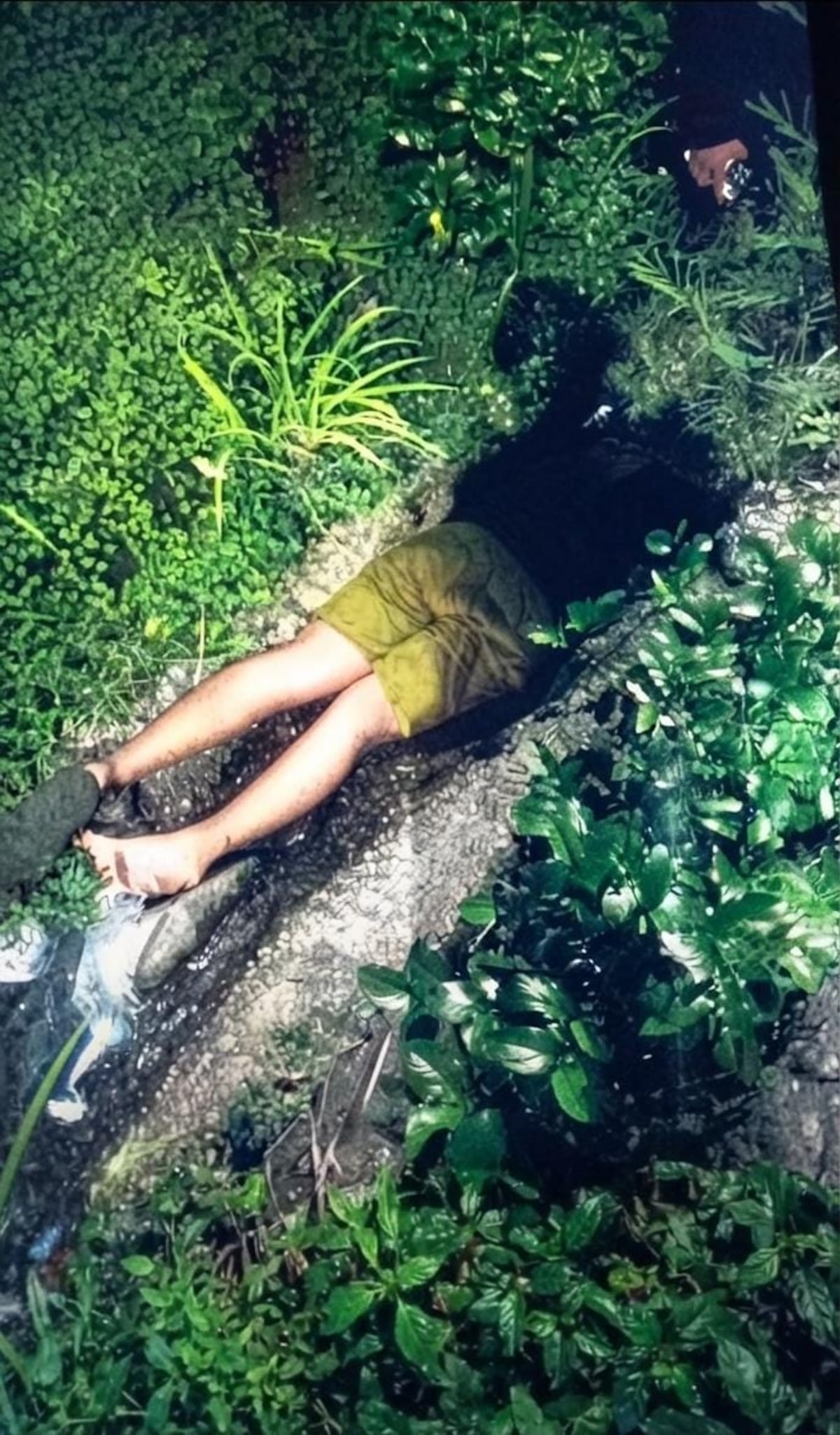 Horror: lo que parecía otra noche de balacera en Samaria terminó con un cuerpo en una cuneta