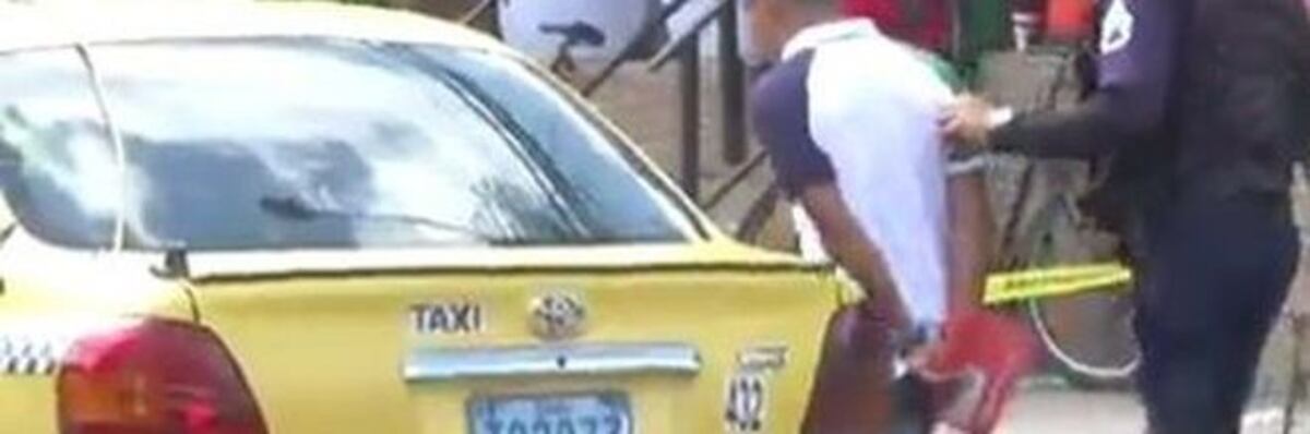 CUIDADO. Taxis piratas se desvían por el Rod Carew para robar.Te diremos cómo