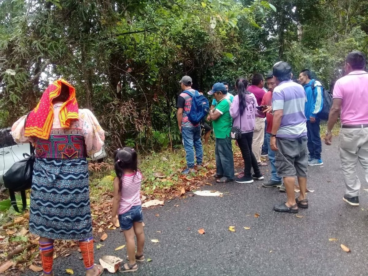 Conductor venía chateando. Carro proveniente de Guna Yala se accidenta