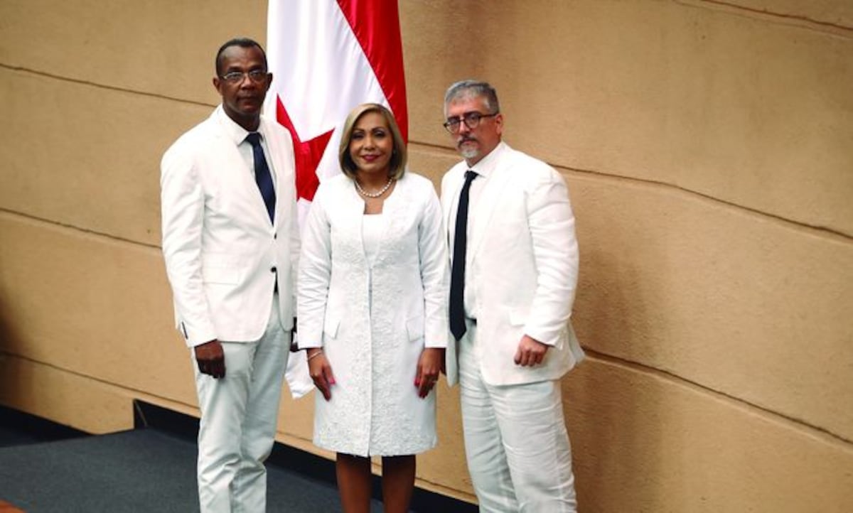 Diputados siguen escondiendo sus planillas