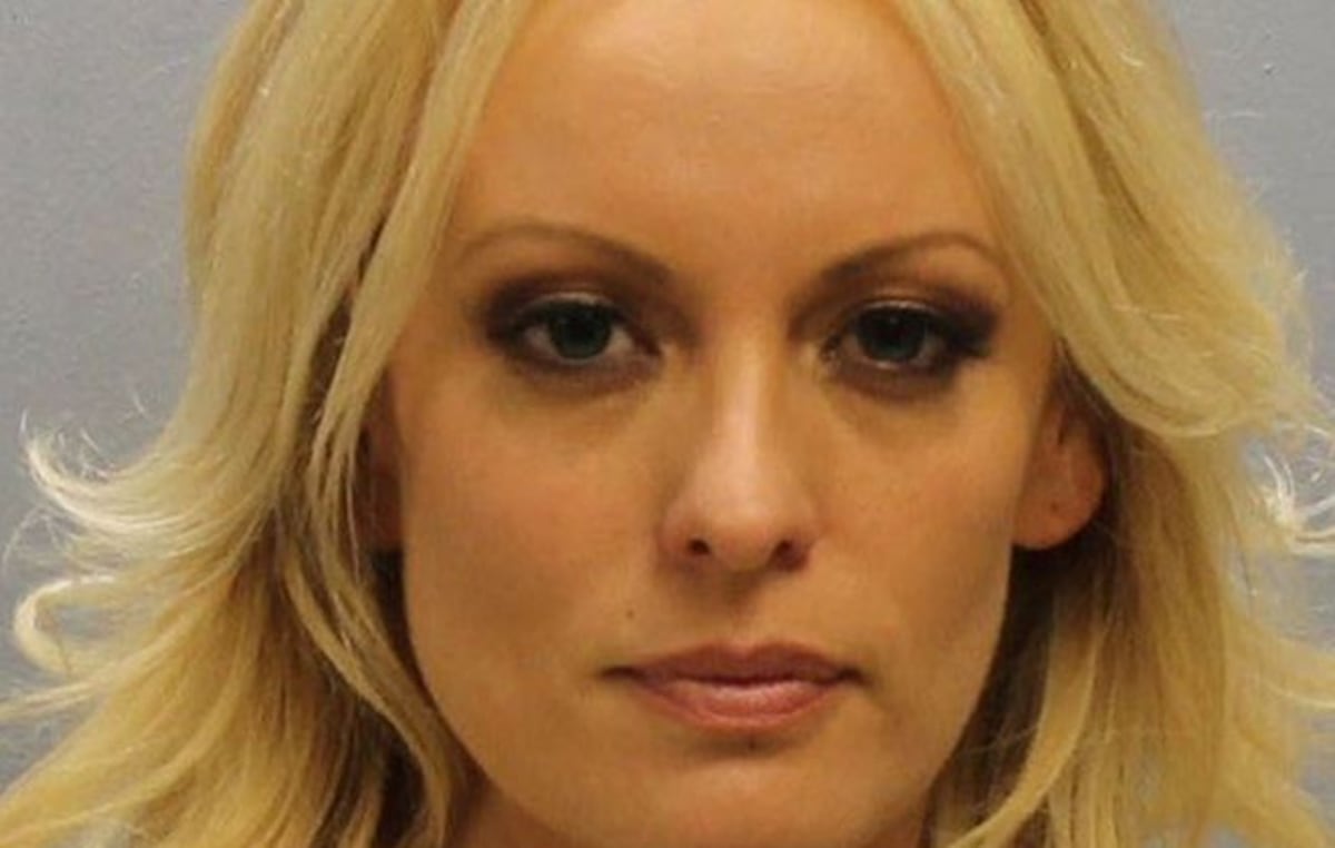 Retiran cargos contra actriz porno Stormy Daniels