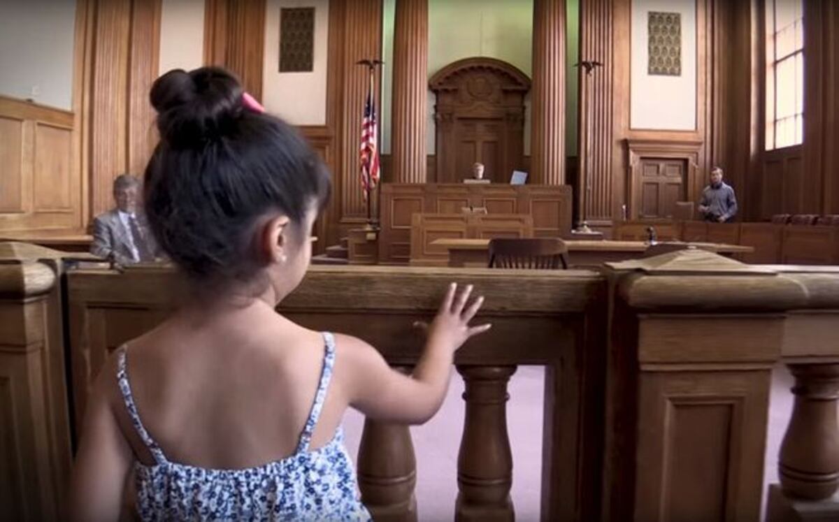 'Sin compañía': El corto que recrea el drama de los niños migrantes solos 