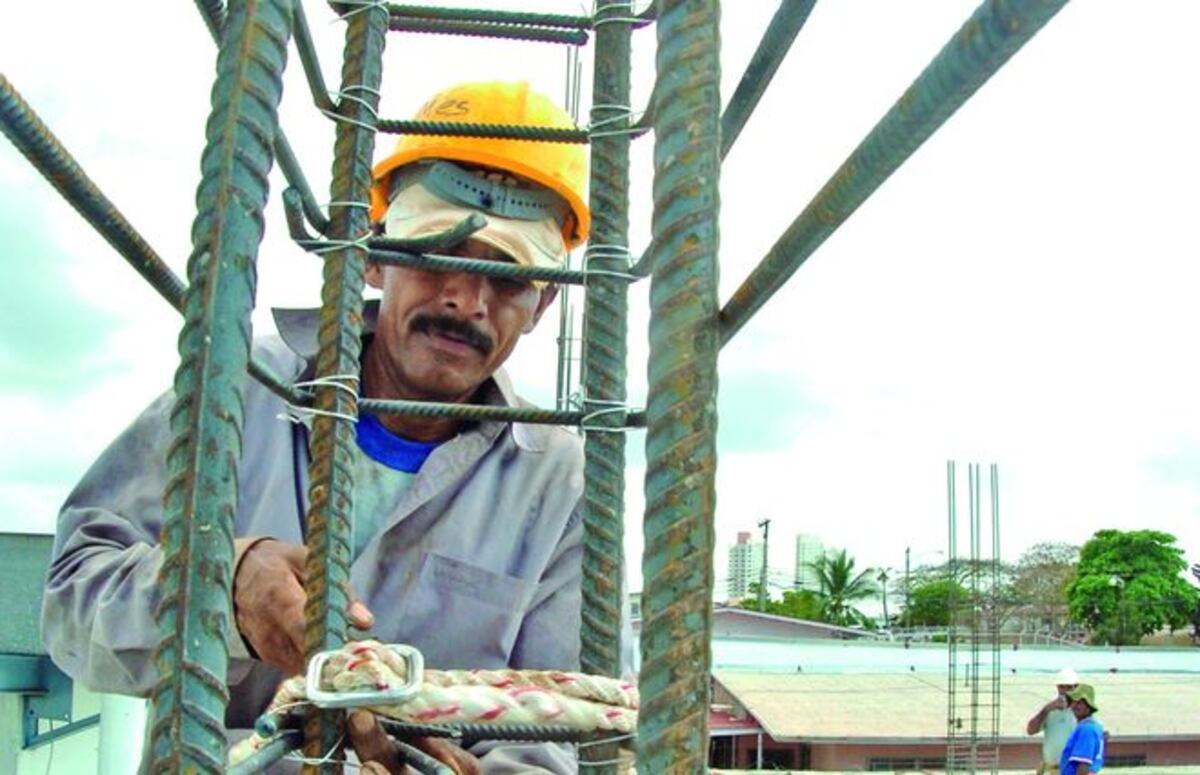 Gobierno deberá definir nuevo salario mínimo 