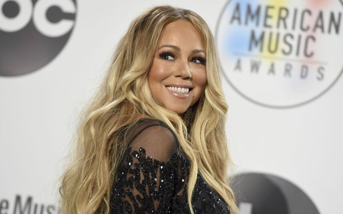 Mariah Carey sigue celebrando por un éxito musical de 24 años