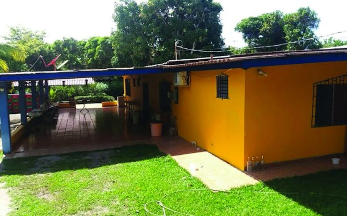 ¡DESNUDO Y CON GOLPES! Hallan a jubilado en su casa en Gorgona