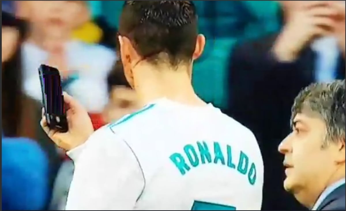 Cristiano le pidió el móvil a su médico para ver cómo lucía el corte en su cara