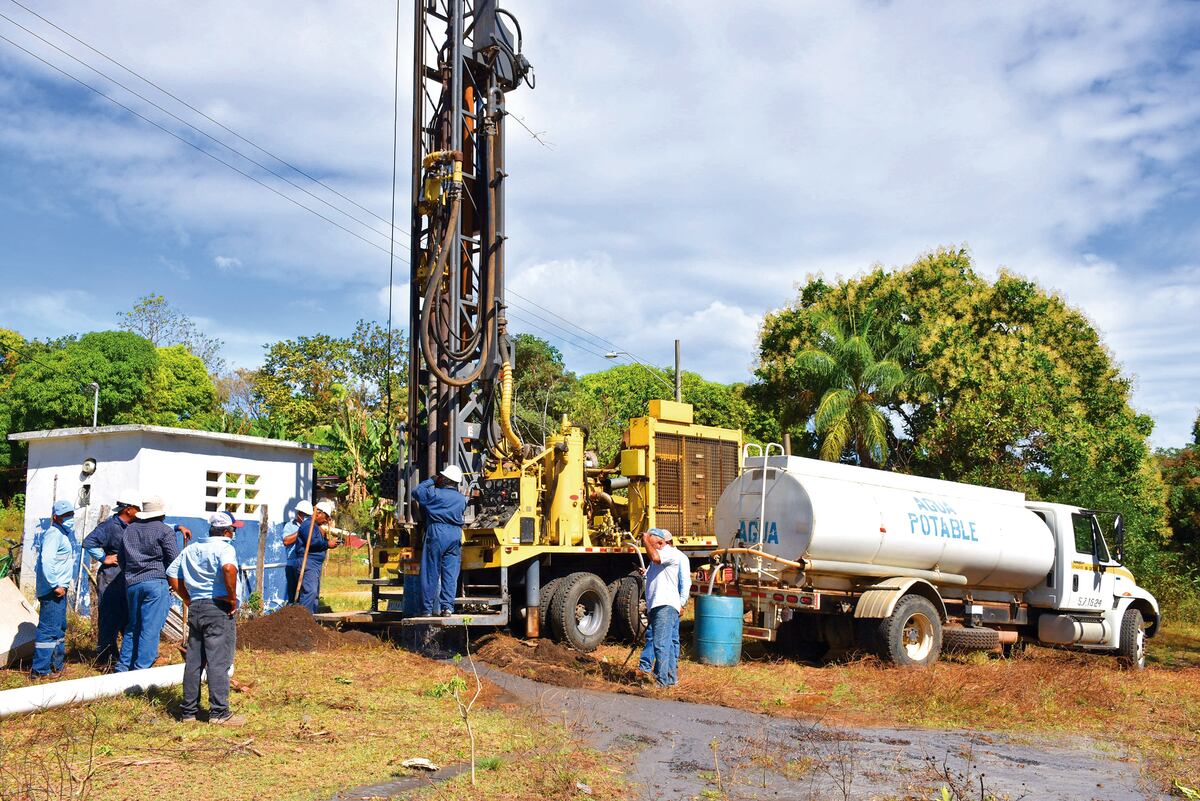 Buscan soluciones. Perforan siete pozos en Atalaya para hallar agua