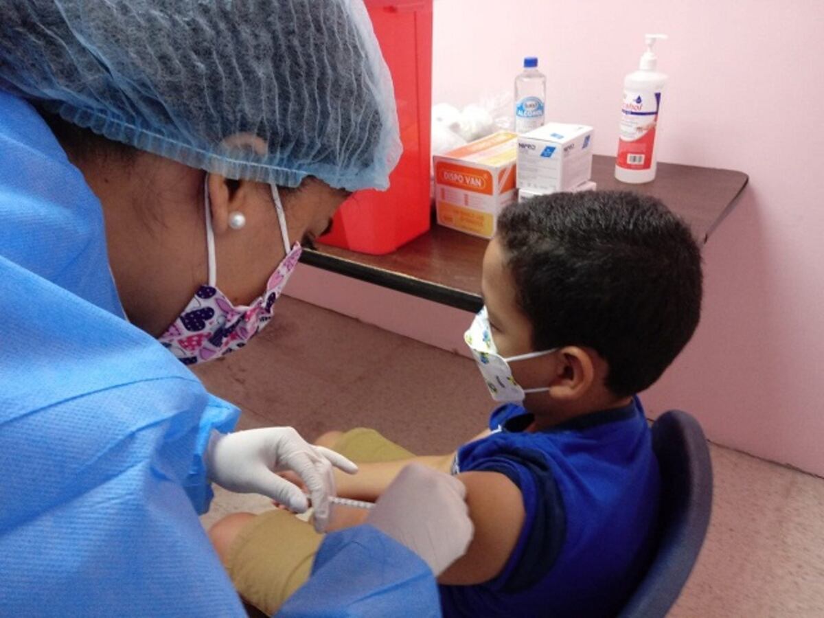 Editorial. Los recién nacidos y niños que no han cumplido los 5 años están desprotegidos ante la covid-19