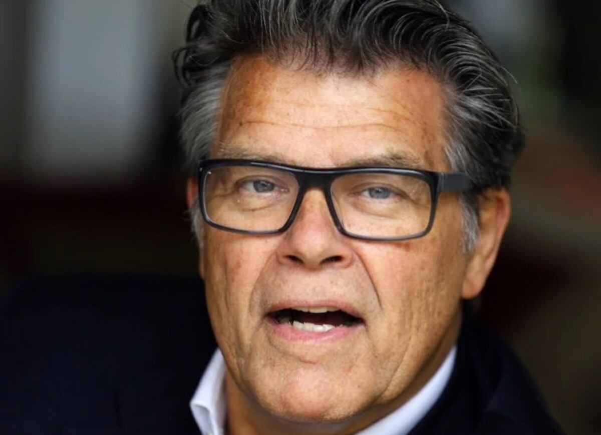 Se siente como de 49. Holandés inicia batalla legal para cambiar su edad