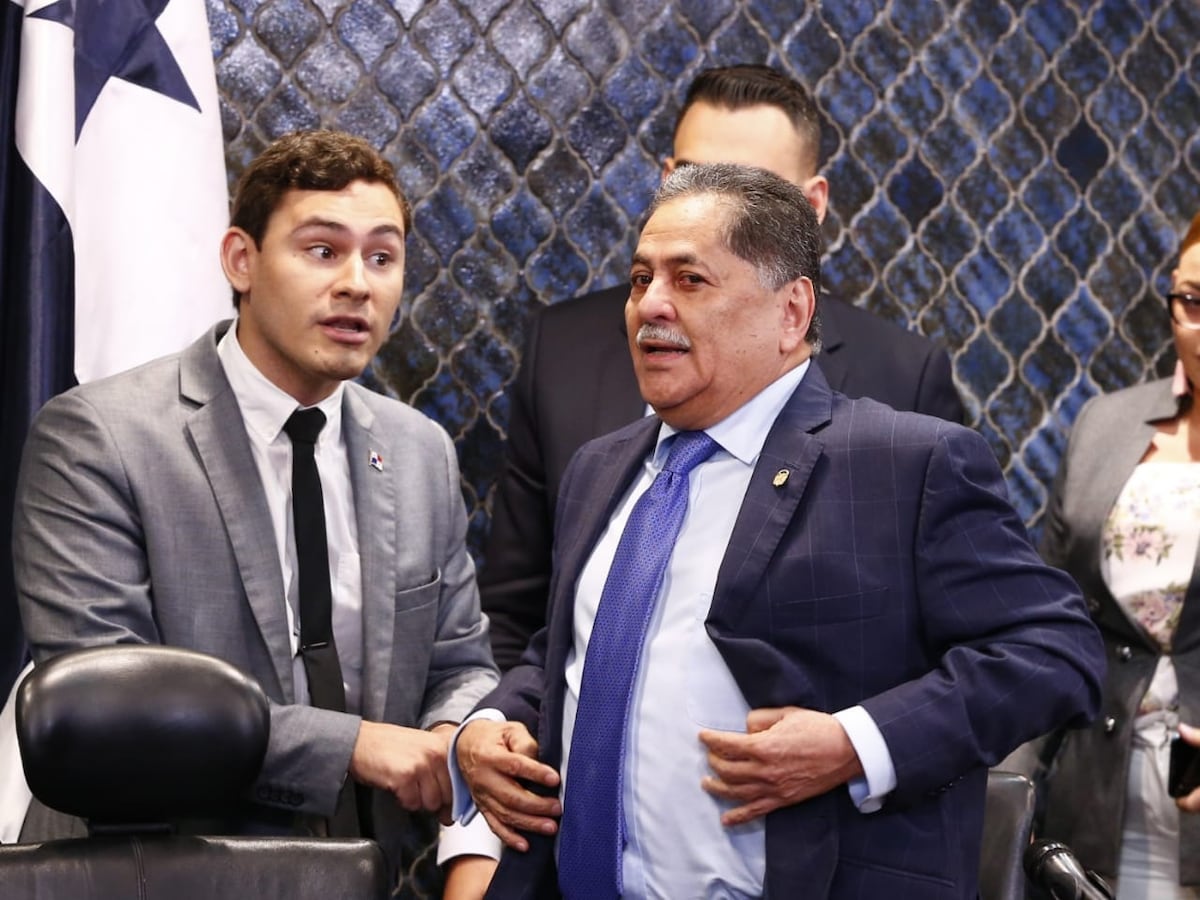 Juan Diego se emberraca con Ábrego en Credenciales +Video