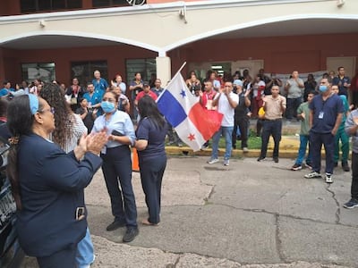 Paro escalonado en el Hospital Santo Tomás: administrativos denuncian dilación en negociaciones