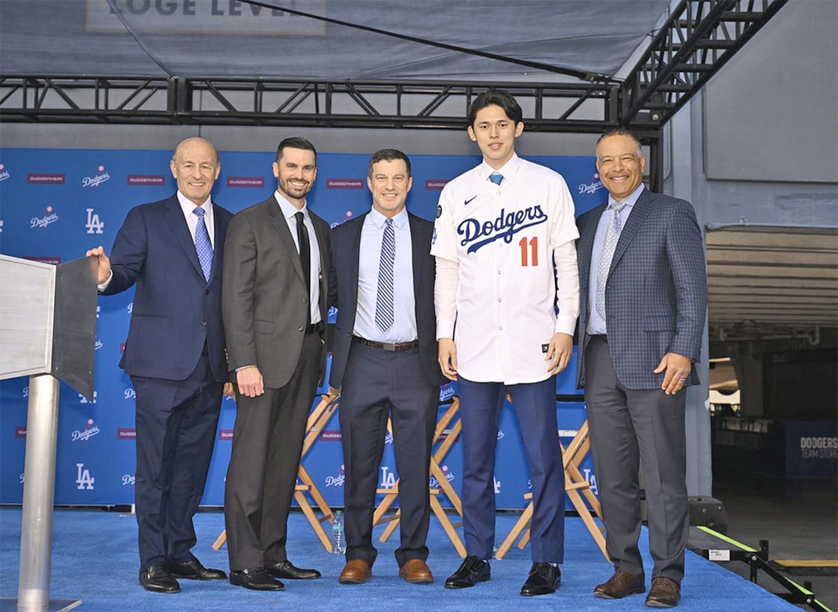 ¿El próximo Cy Young? Roki Sasaki, el fenómeno japonés es presentado por Los Ángeles Dodgers