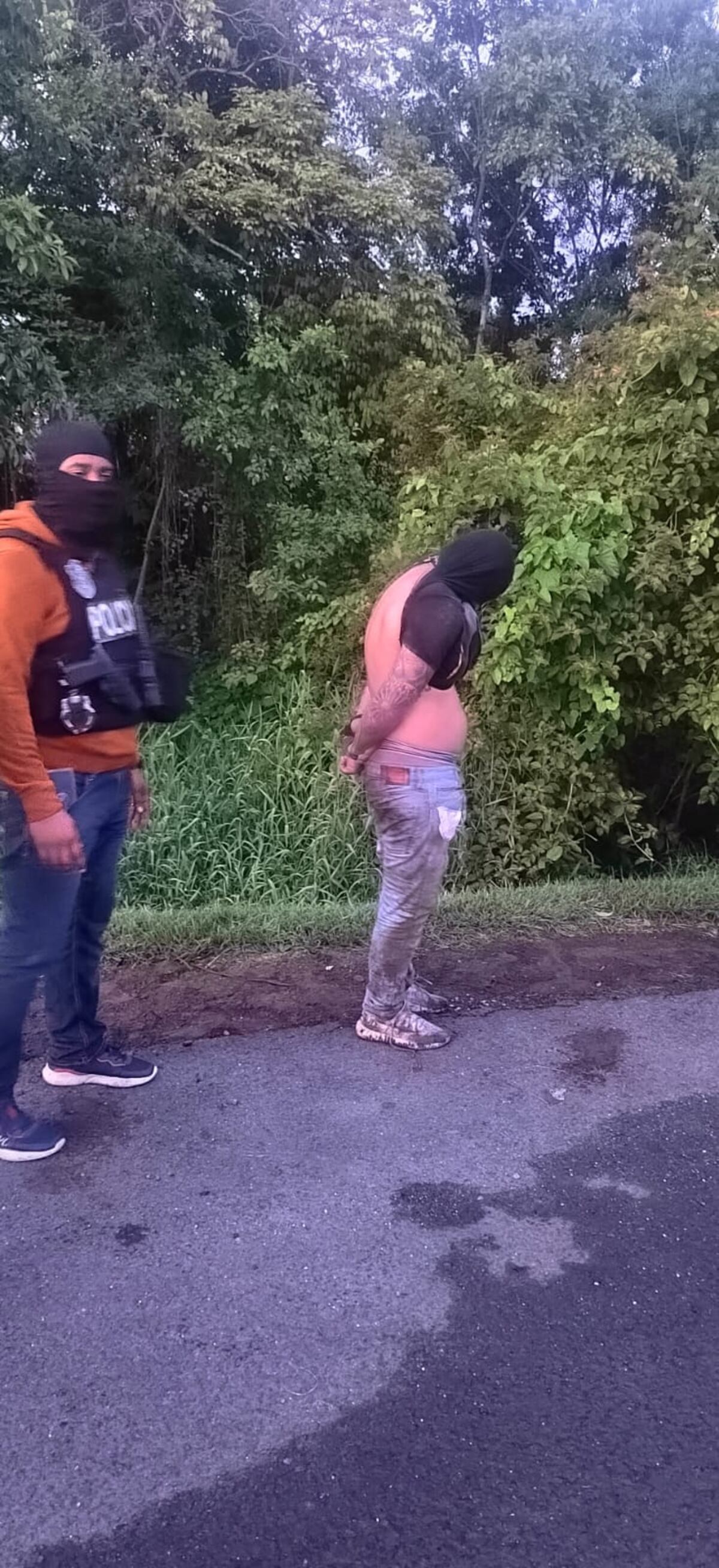 Persecución policial causó choque, decomiso de droga, dinero y captura