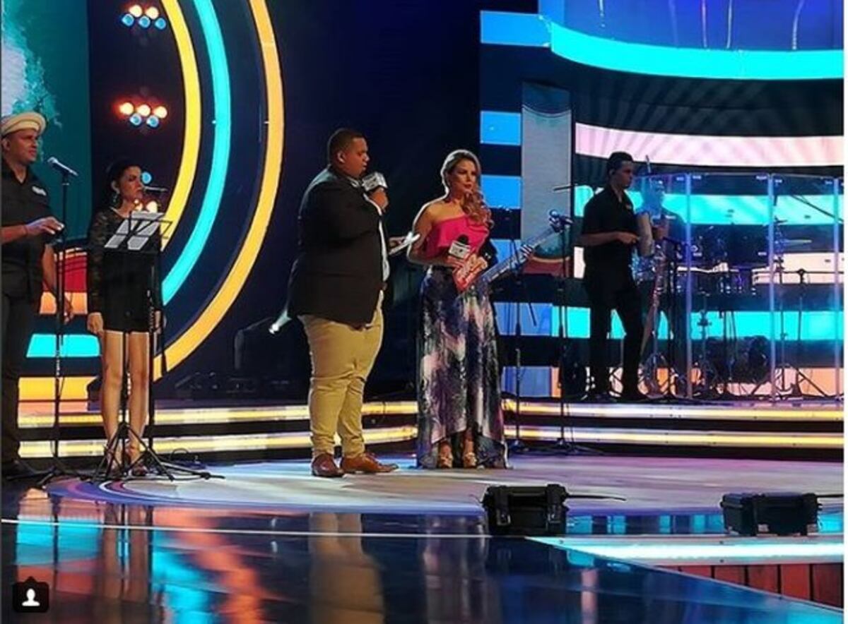 Castalia Pascual y Víctor Ballesteros salen de pantalla