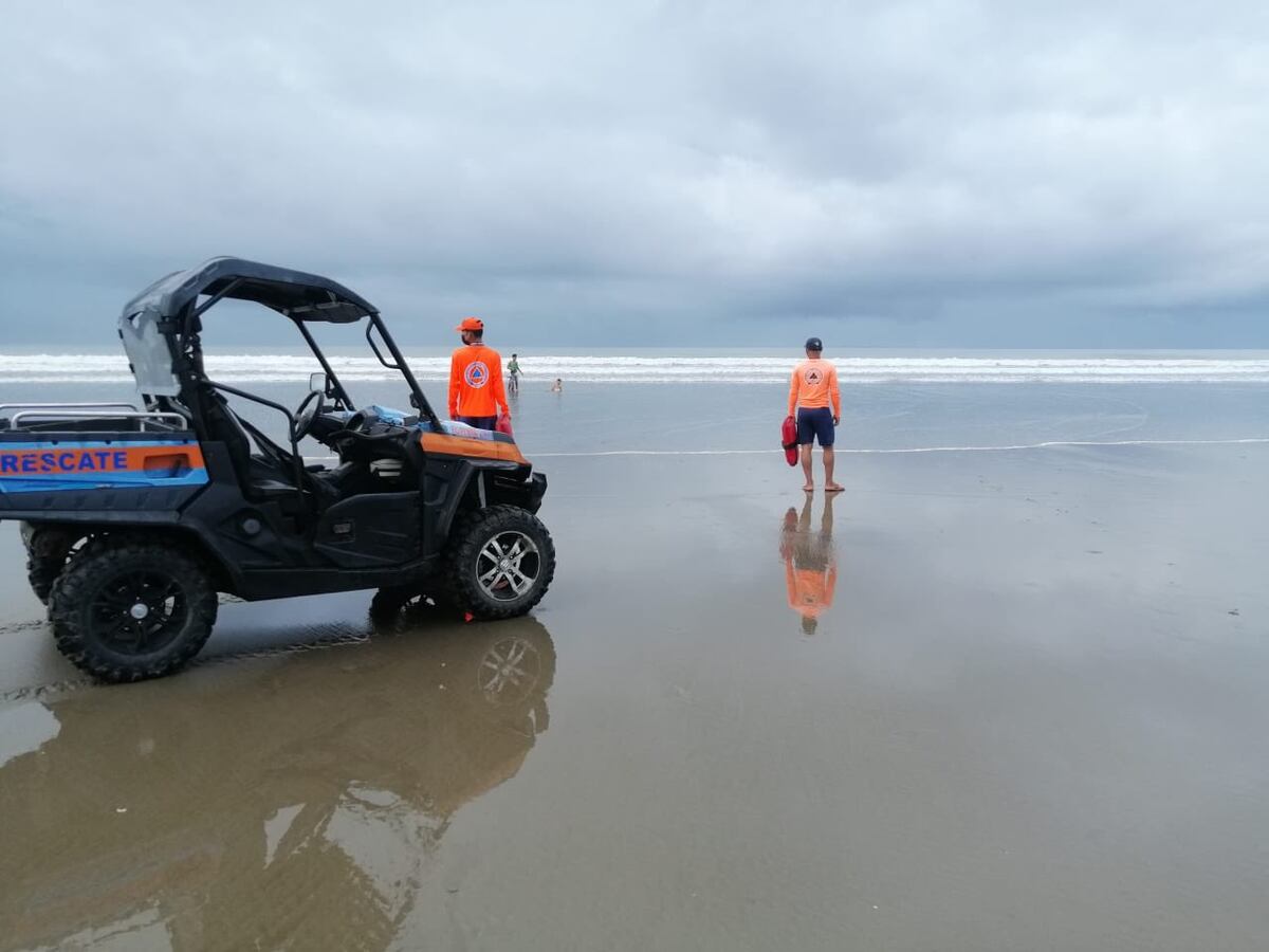 Prohíben ingreso a playas chiricanas por mal tiempo