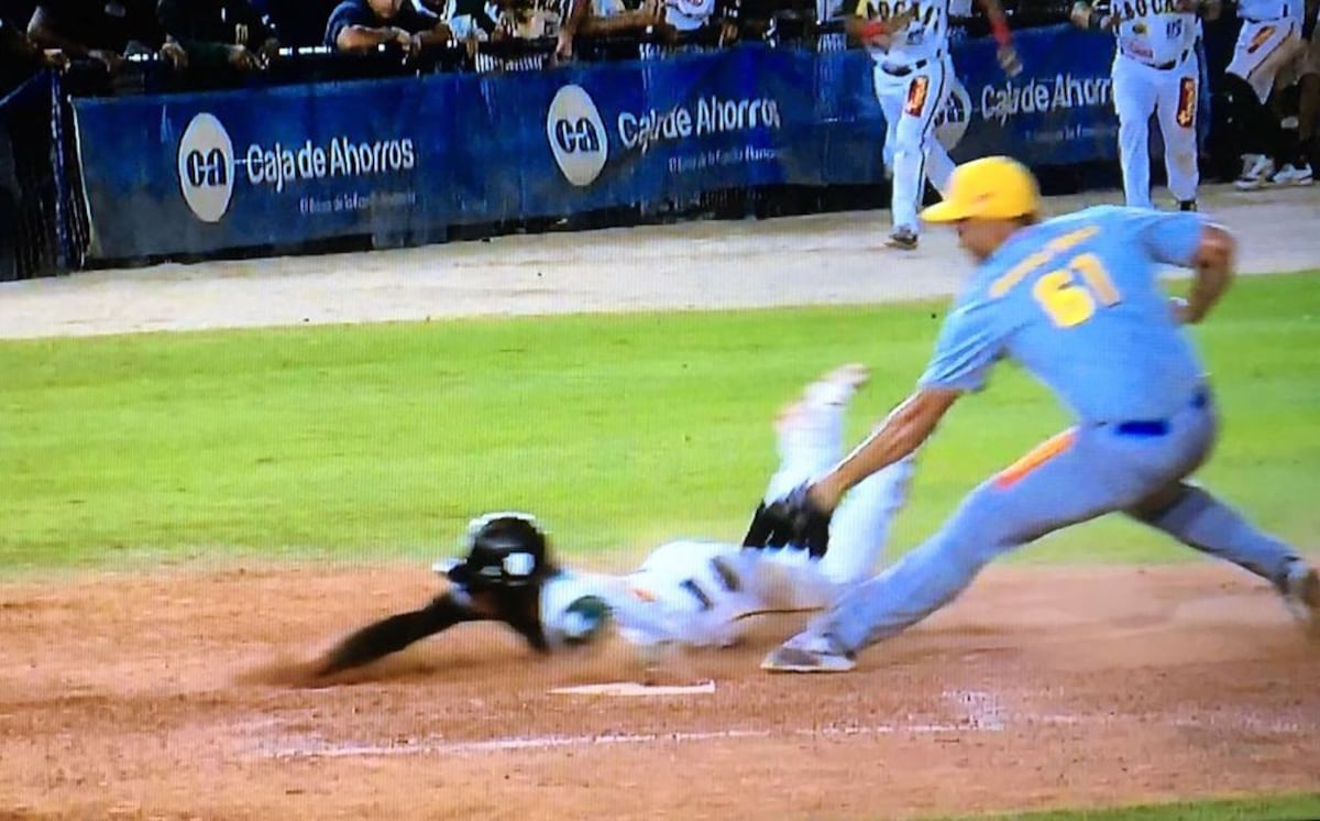 ¡INCREÍBLE! Bocas del Toro remonta un 6-0 y clasifica a la final | VIDEO