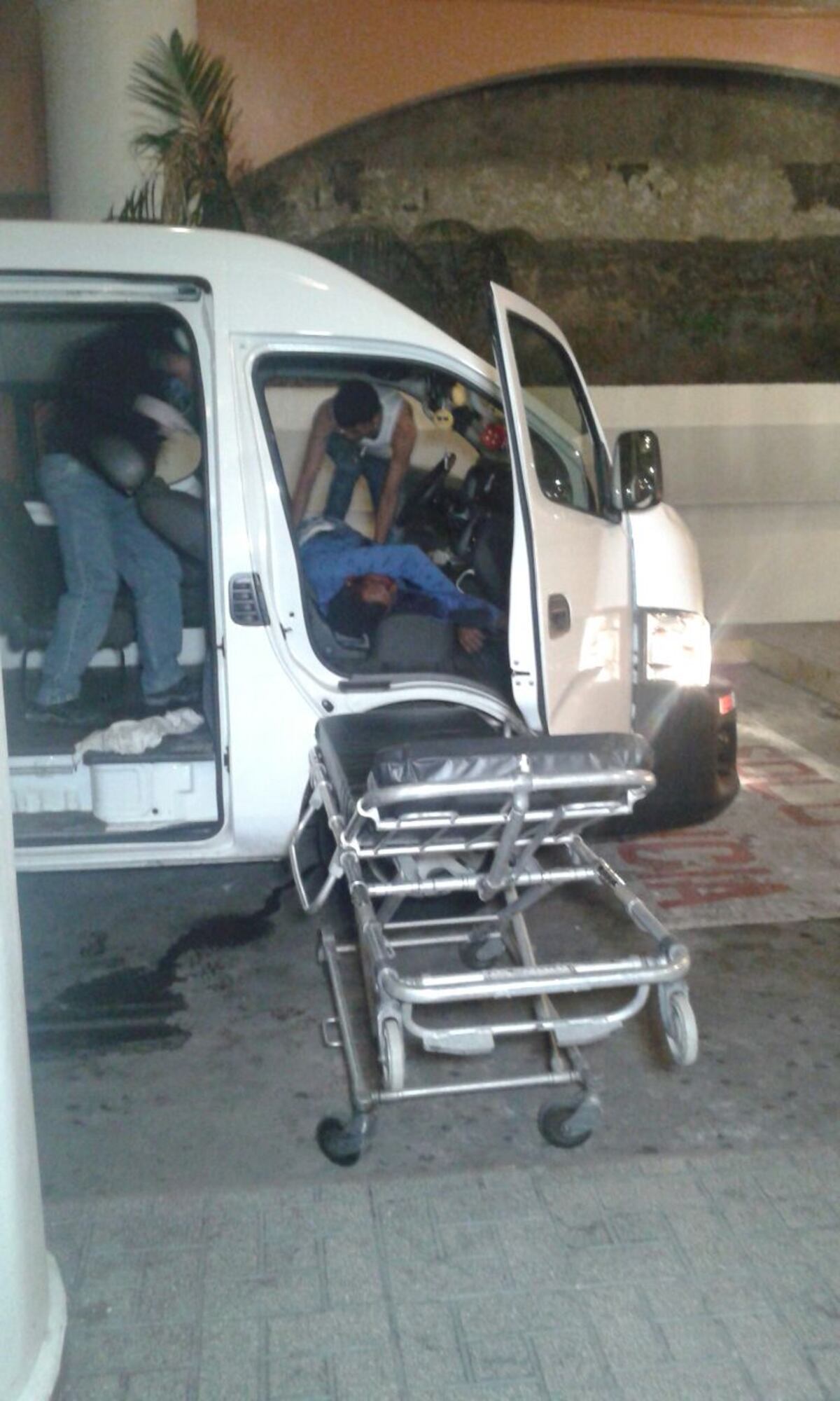 HORROR. Asesinan  a sangre fría a conductor de un bus pirata