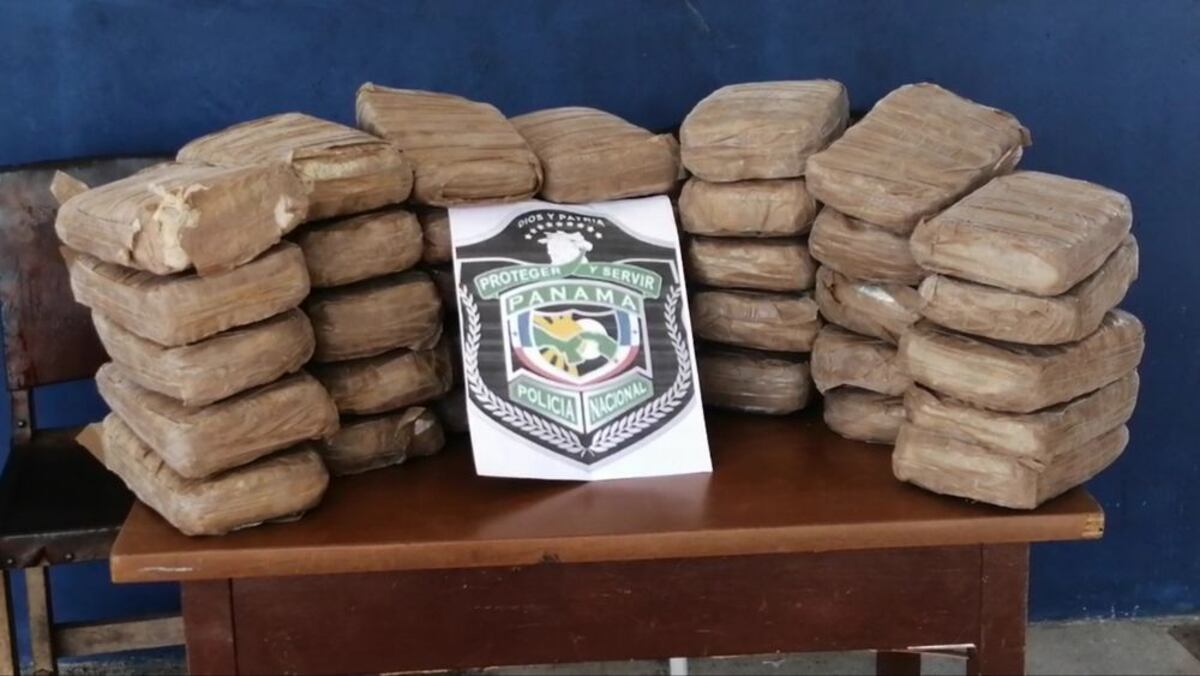 Armas de grueso calibre y más de 500 paquetes de droga fueron incautados en Juan Díaz