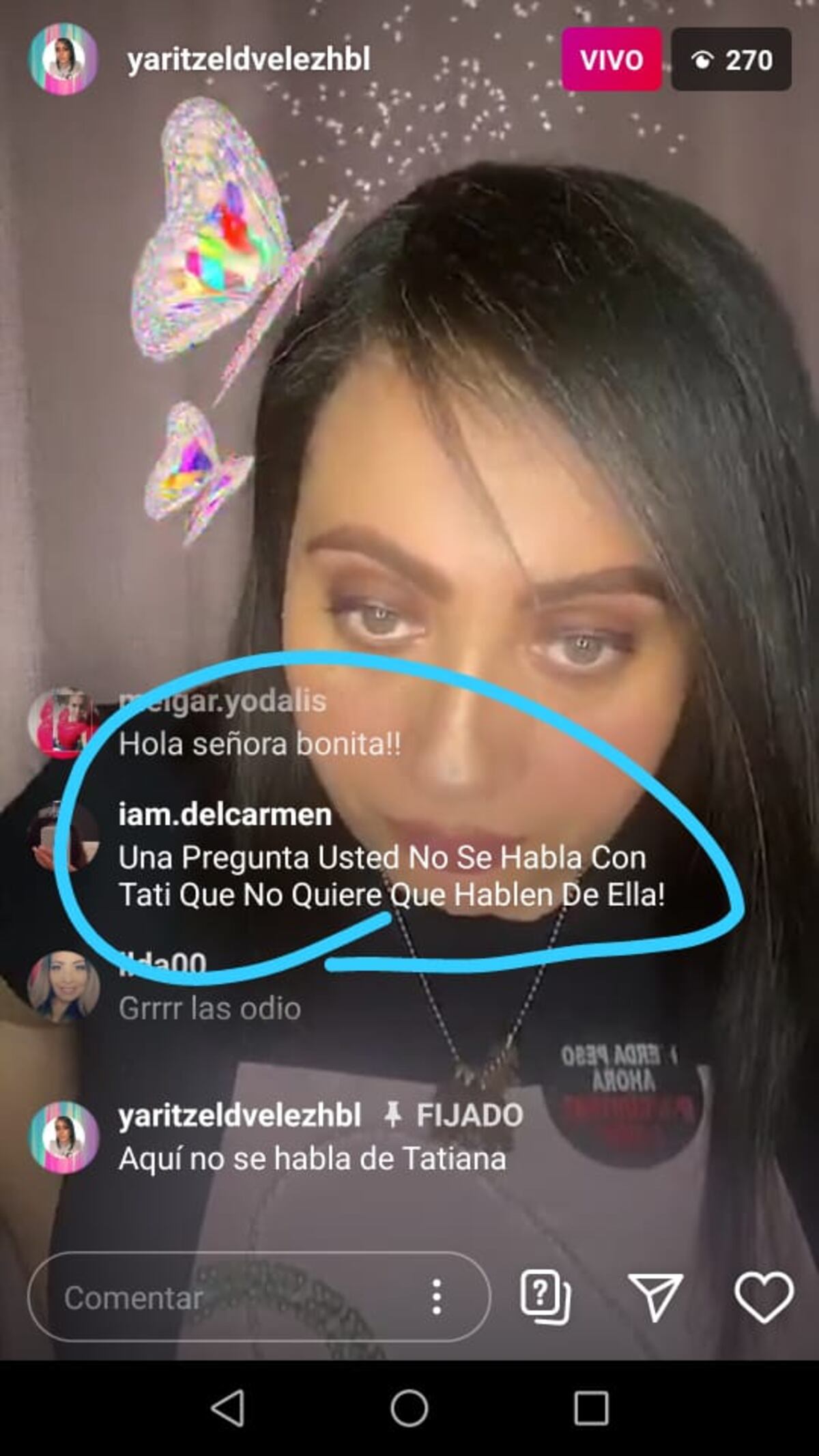 ¿Cómo se llama la obra? Acto uno: Lo denuncia; acto dos: Pelea con su madre; y acto tres: Vuelve con él