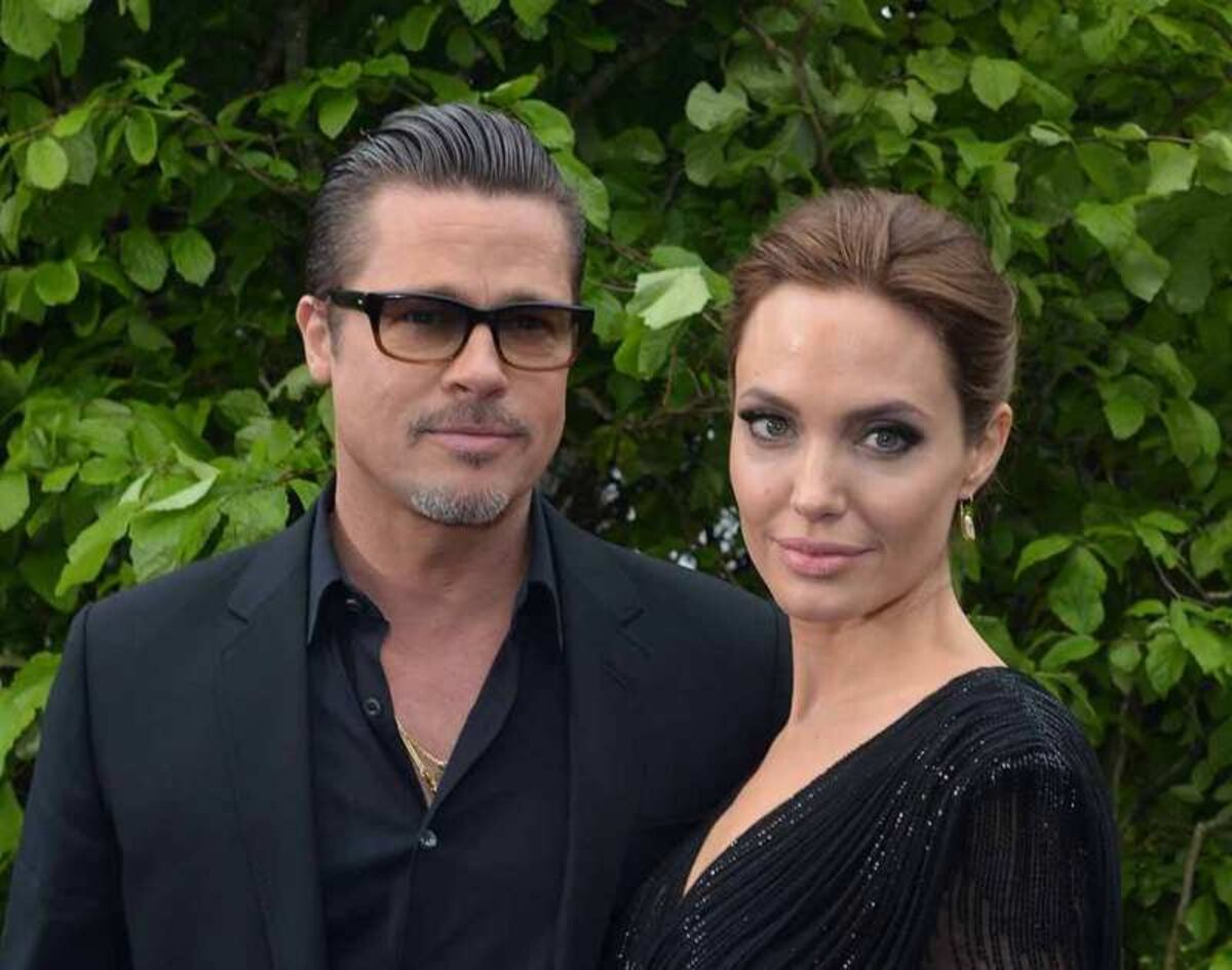 Brad Pitt le habría ofrecido millones a Angelina Jolie para que guardara silencio