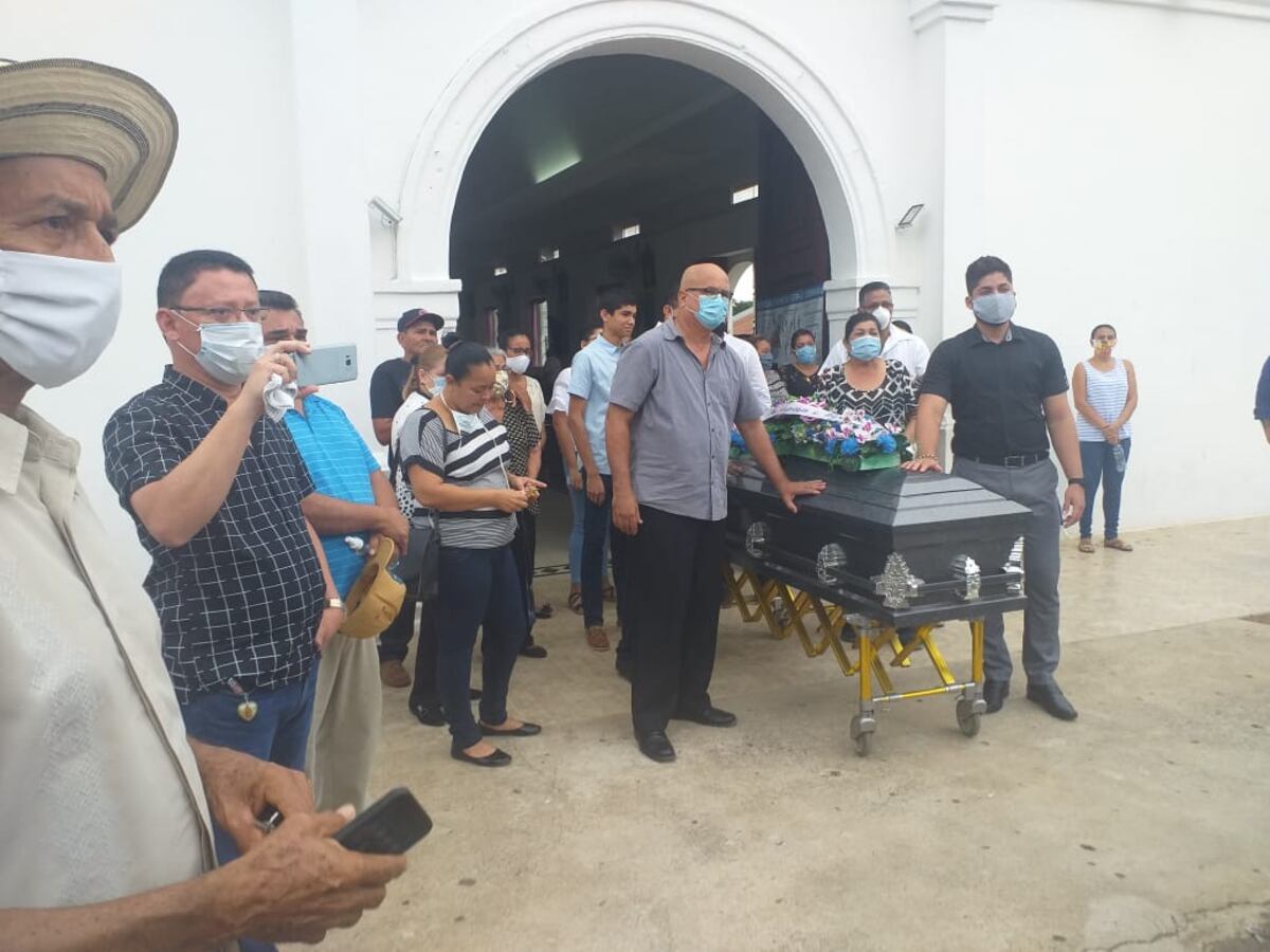 Así despidieron a ‘Ñato Monga’, el creador de ‘La mini falda’ +Fotos