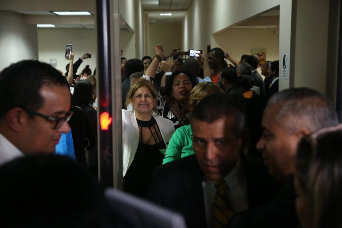 ’Que se levante el pueblo’. Querellantes y fiscales solicitarán la anulación de la sentencia de Martinelli