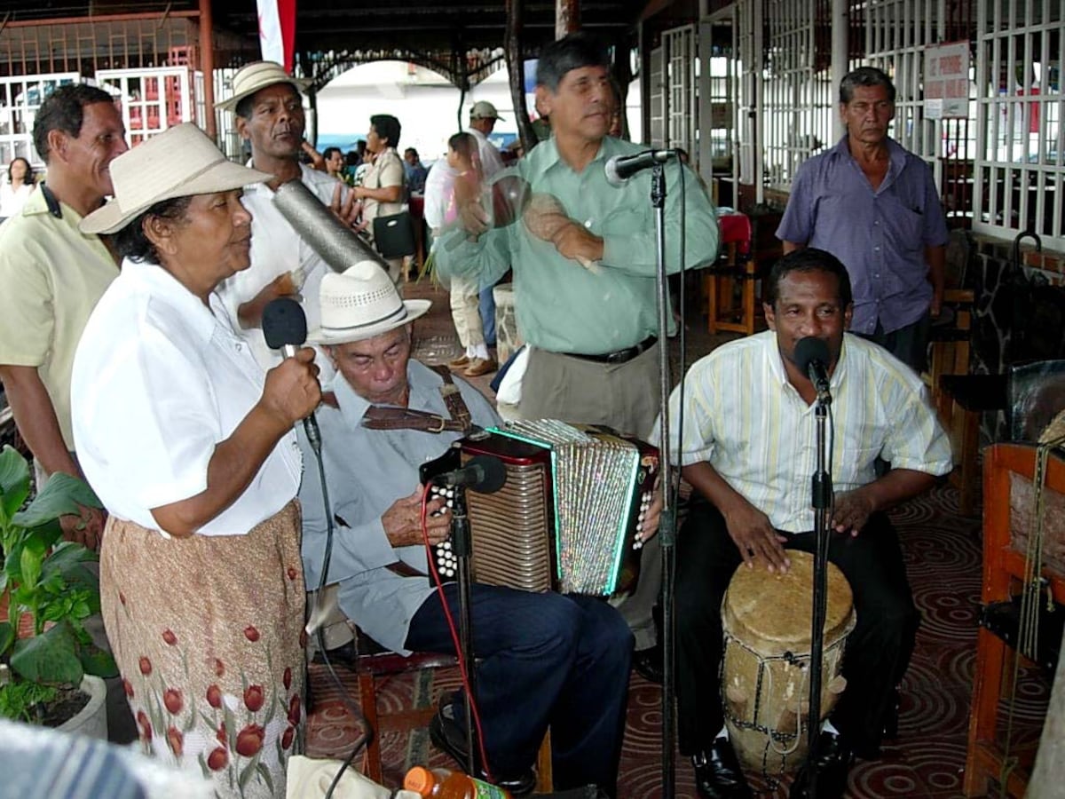 Recuerdan desaparición física de Ñato Califa, de Chía Ureña y parte del conjunto