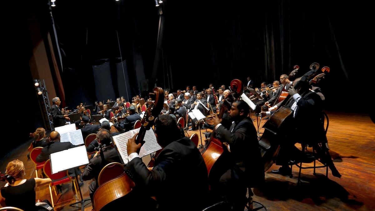 Monumentos, bibliotecas y cine: el presupuesto cultural que busca transformar al país