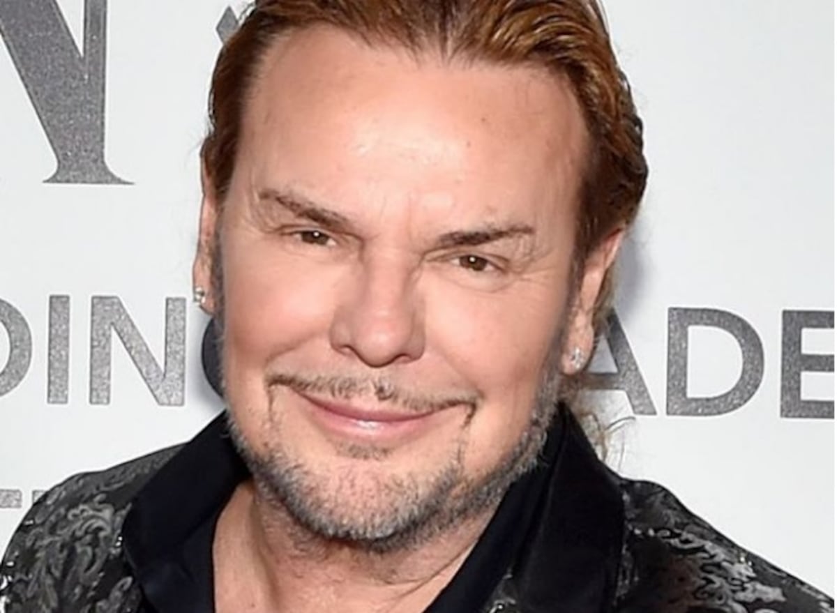 El vocalista de Maná casi muere al hacerse cirugía estética en el rostro