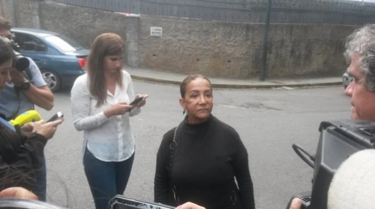 ¡Nada de los cuerpos! Familiares de Óscar Pérez y abatidos reclaman cadáveres