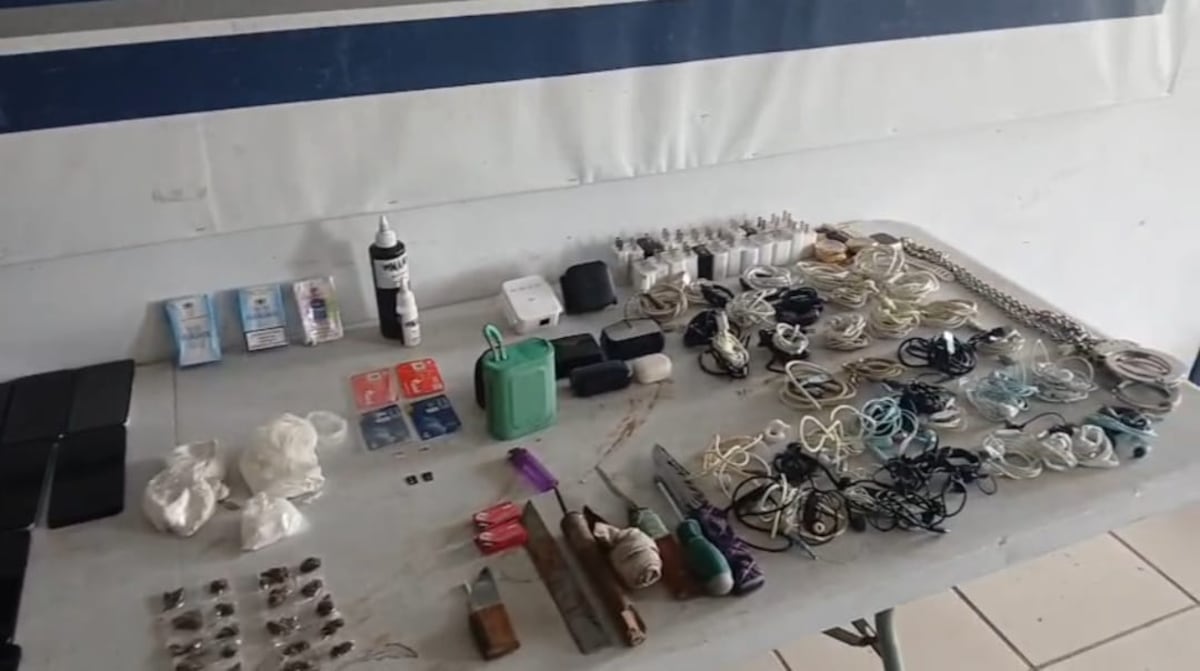 Decomiso gigante en La Joya: 58 celulares y presunta droga caen en operativo