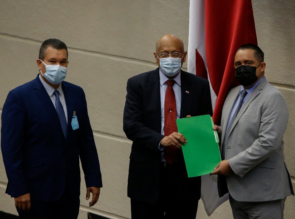 Panamá aumentará su deuda pública